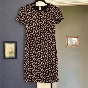 Old Navy black patterned dress